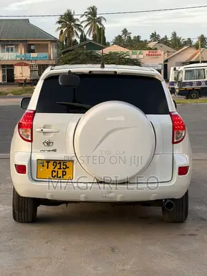 Toyota RAV4 2.4 2008 Pearl