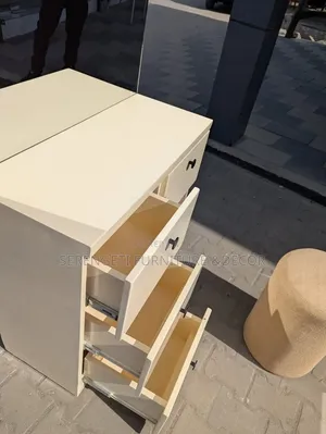 Classic Dressing Table