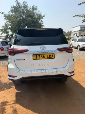 Toyota Fortuner 2020 Pearl