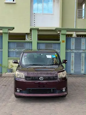 Toyota Corolla Rumion 2009 Maroon