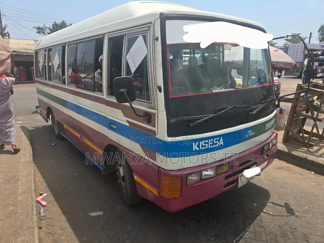Nissan Civilian 2004 White