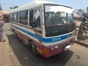 Nissan Civilian 2004 White