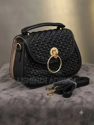 luxury Ladies Handbagprice: 30,000/= Tu!