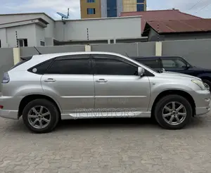 Toyota Harrier 2004 Silver