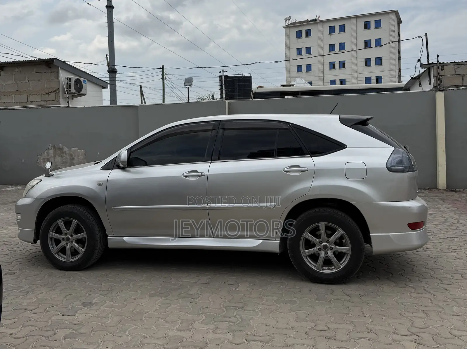 Toyota Harrier 2004 Silver