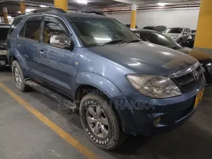 Toyota Fortuner 2008 Gray