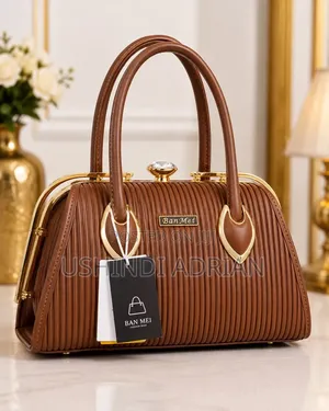 premium Ladies Handbagprice: 50,000/= Tu!