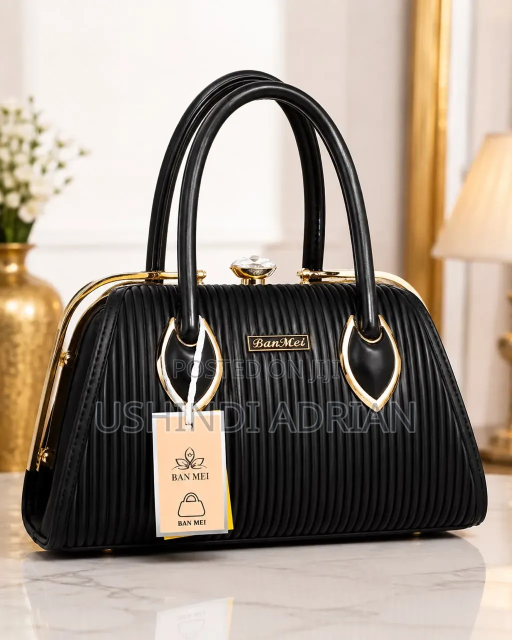 premium Ladies Handbagprice: 50,000/= Tu!