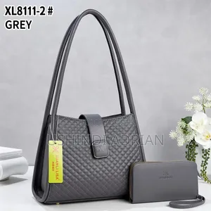 elegant Fashion Handbagbei: 50,000/= Tu!