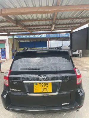Toyota Vanguard 2010 Black