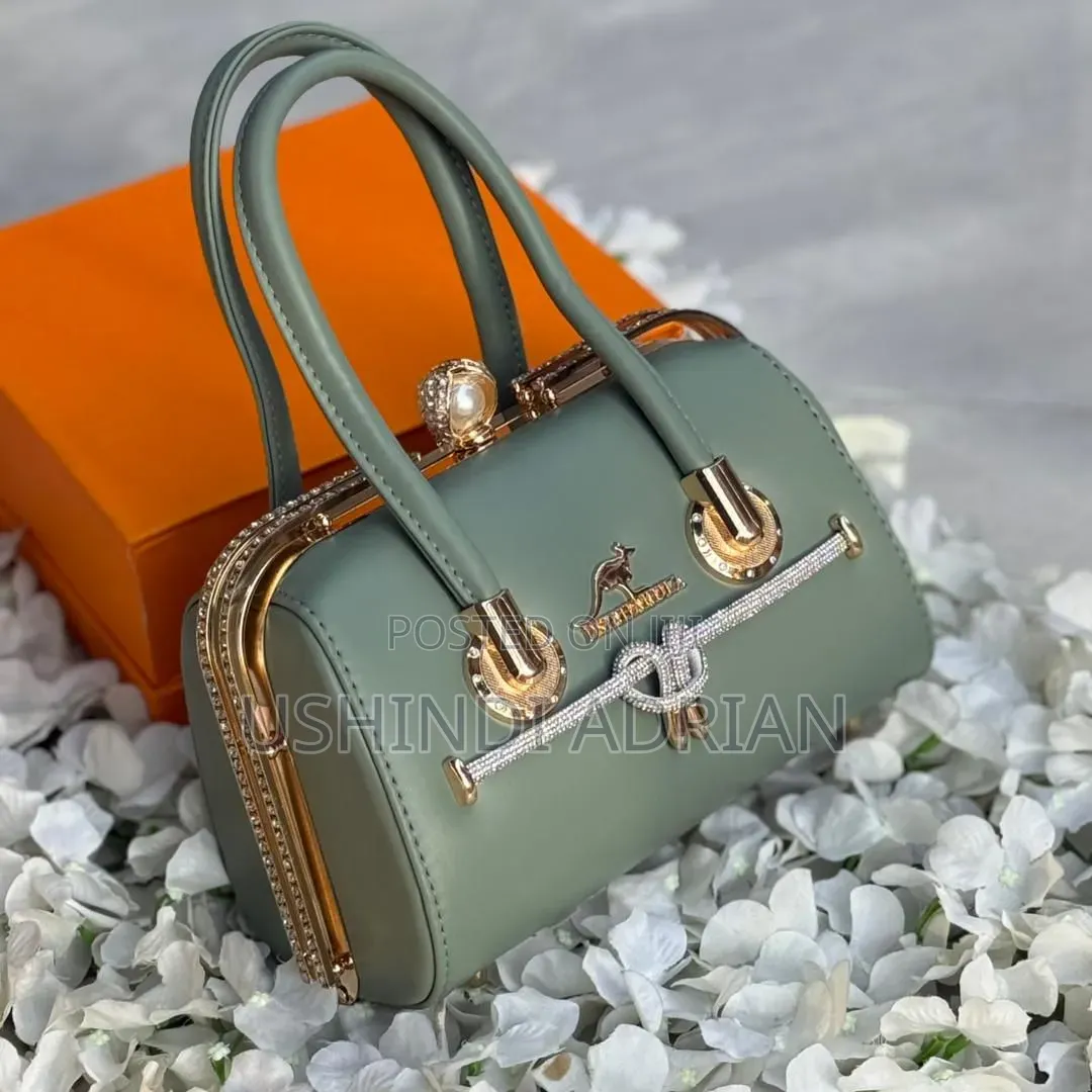 mirabelle Handbagbei: 50,000/= Tu!