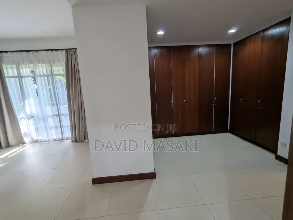 Furnished 4bdrm Apartment in Luxury Apartments, Oyster Bay for rent