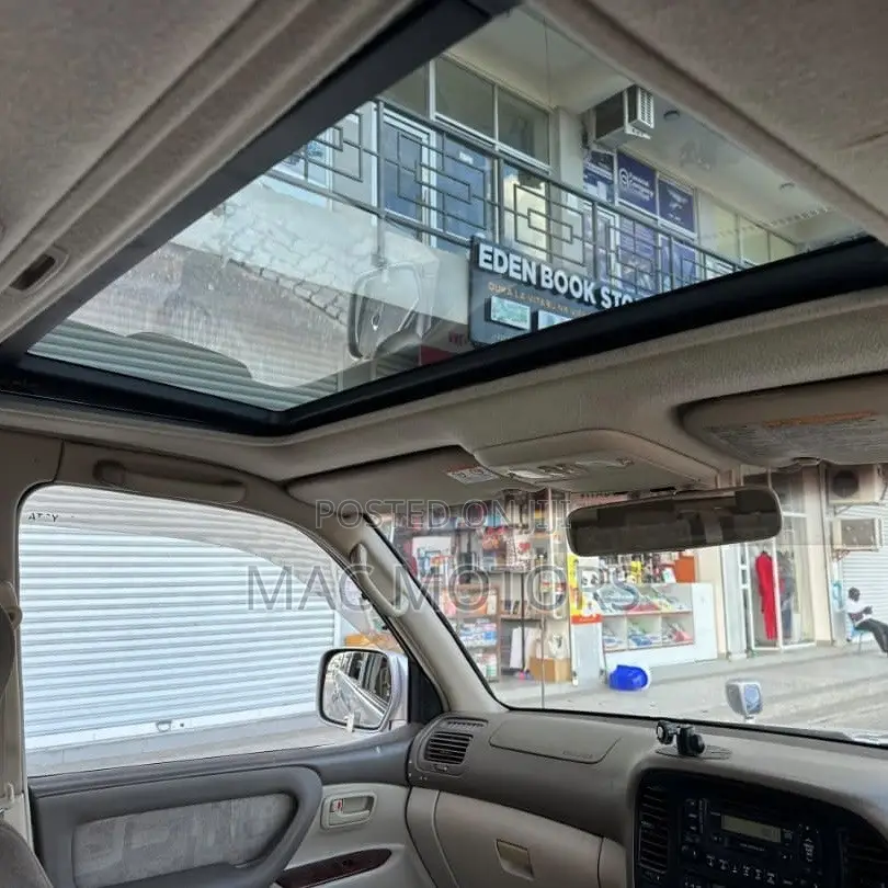 Toyota Land Cruiser 2000 Beige