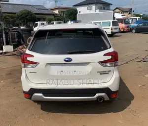Subaru Forester Base AWD 2020 White