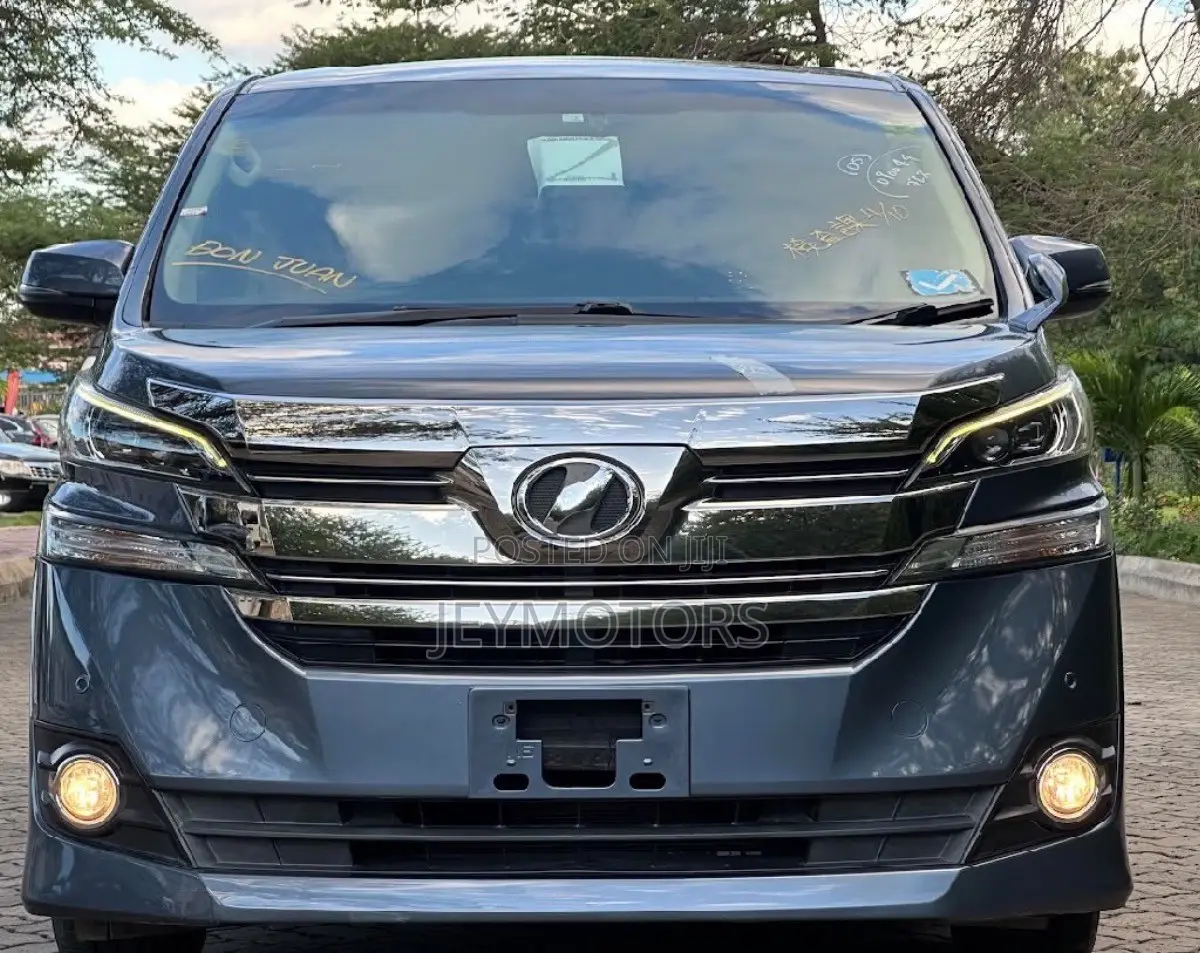 Toyota Alphard 2016 Blue
