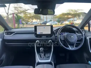 Toyota RAV4 2023 Silver