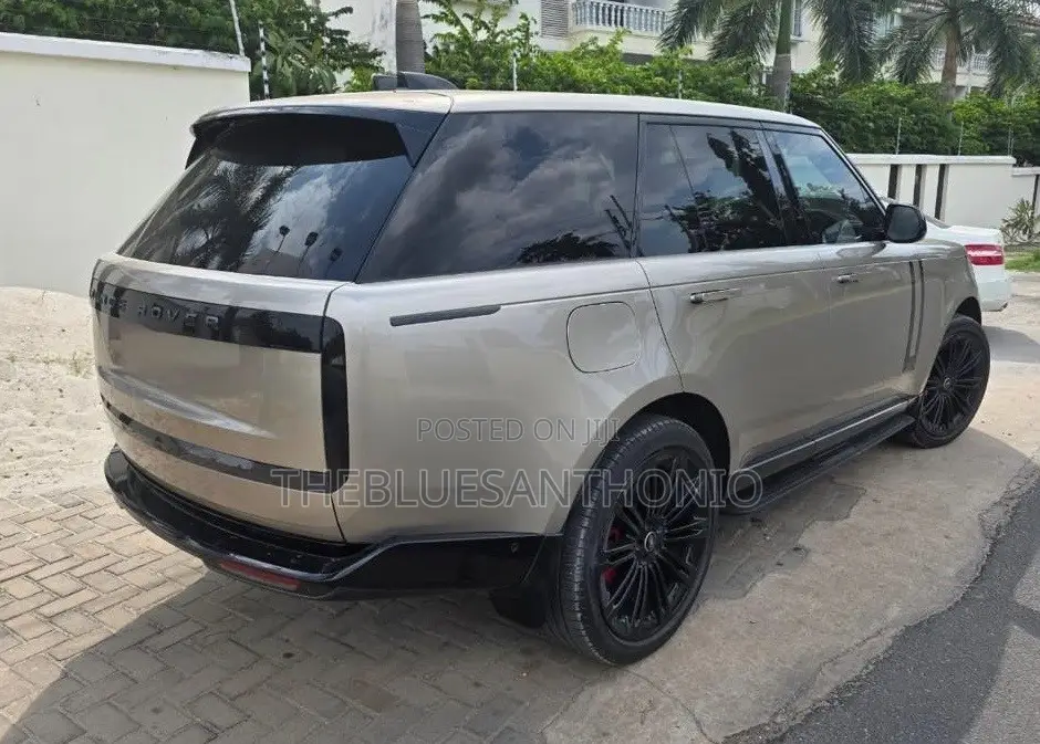 Land Rover Range Rover Vogue 2024 Beige