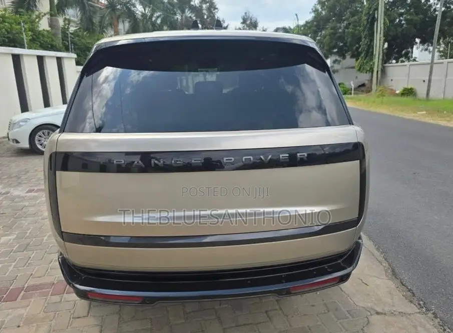 Land Rover Range Rover Vogue 2024 Beige