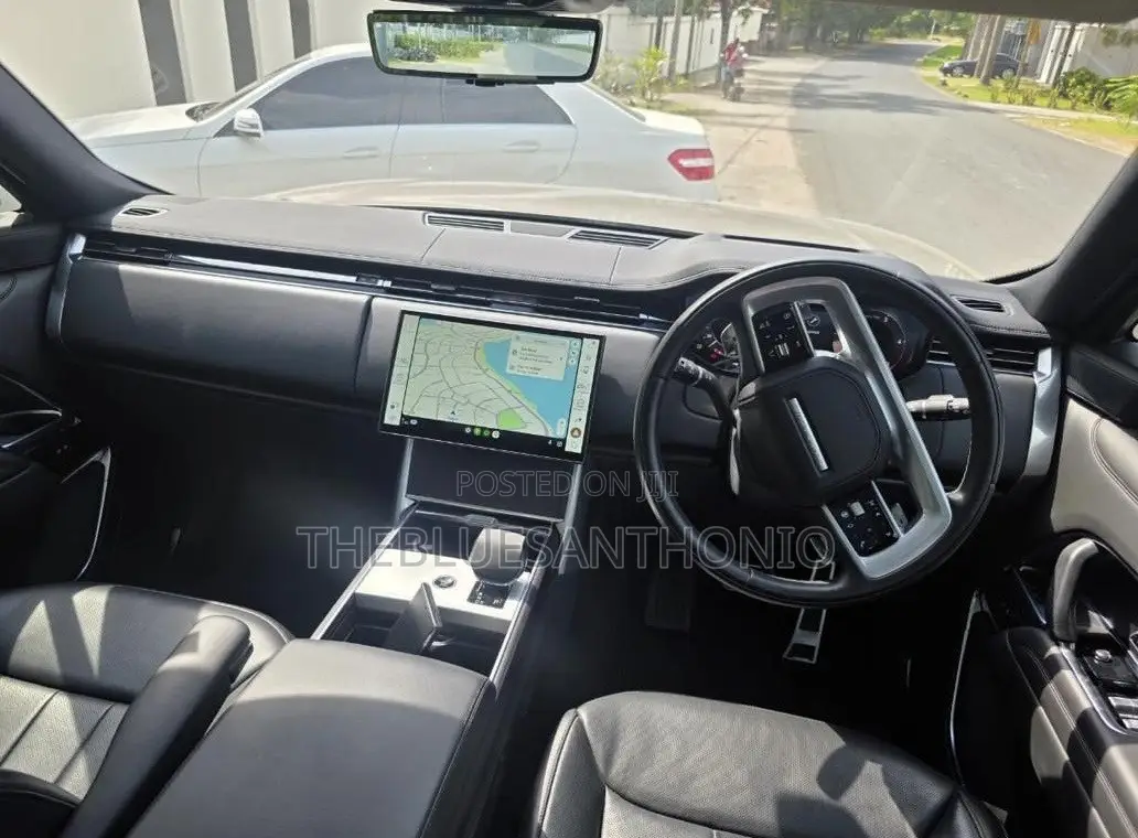 Land Rover Range Rover Vogue 2024 Beige