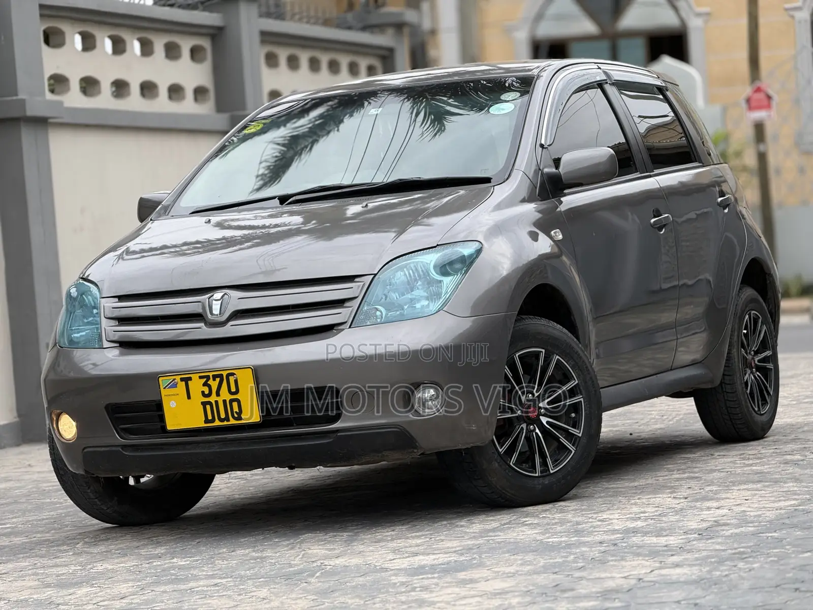 Toyota IST 2005 Gray