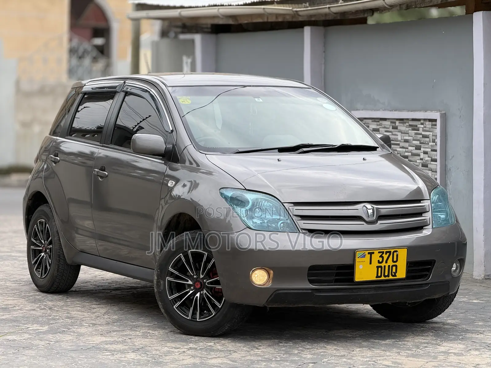 Toyota IST 2005 Gray