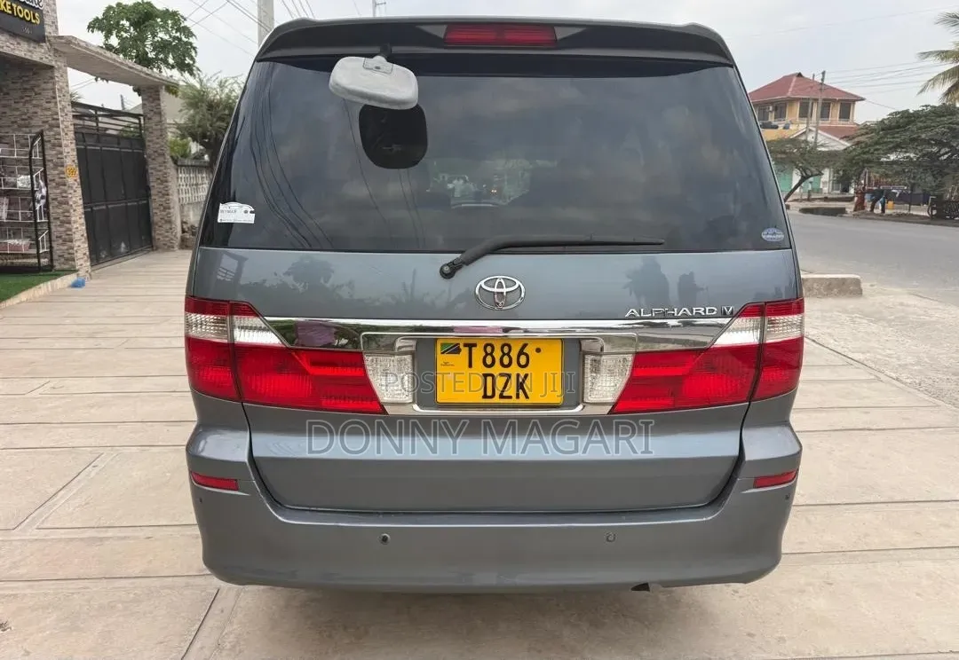Toyota Alphard 2004 Gray
