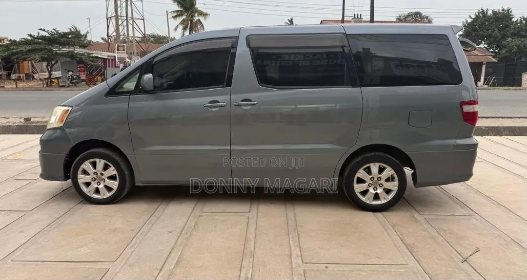 Toyota Alphard 2004 Gray