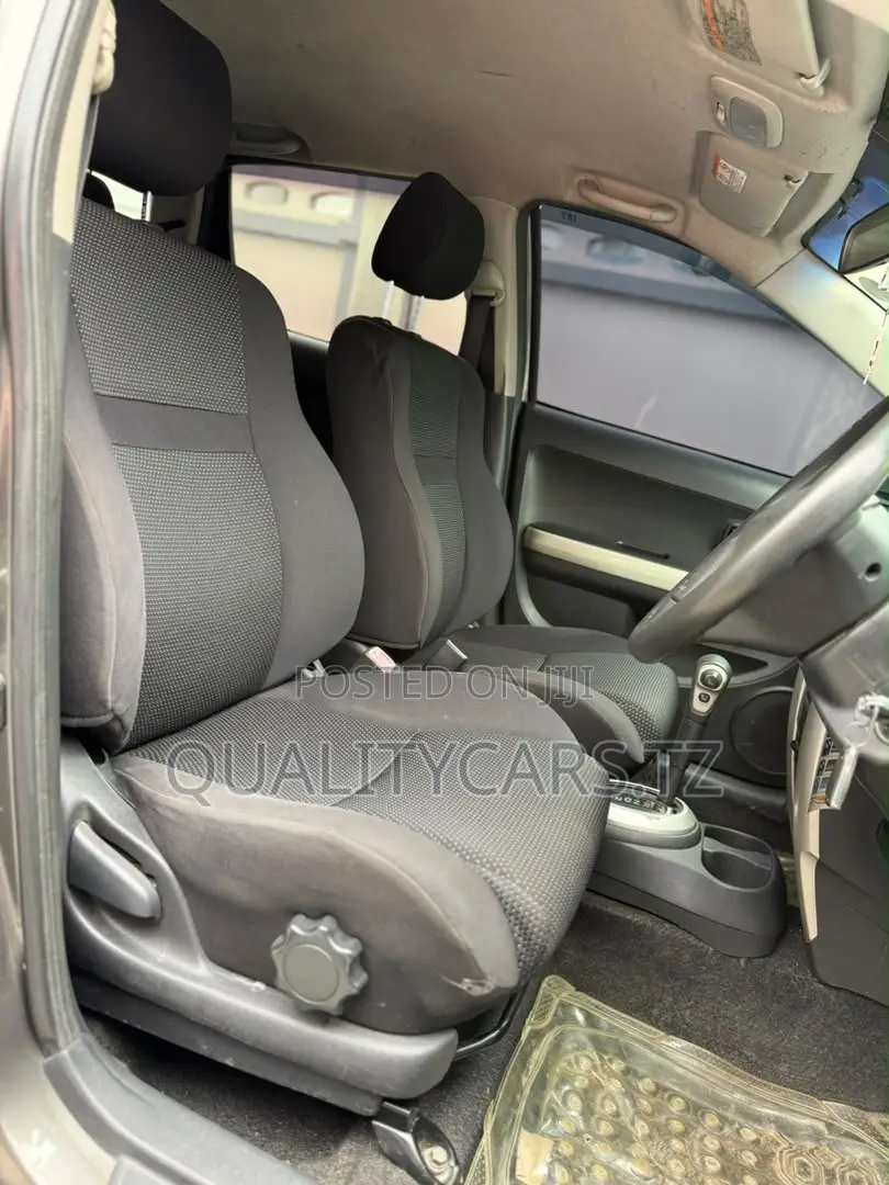 Toyota IST 2005 Gray