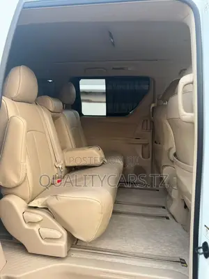 Toyota Vanguard 2008 White