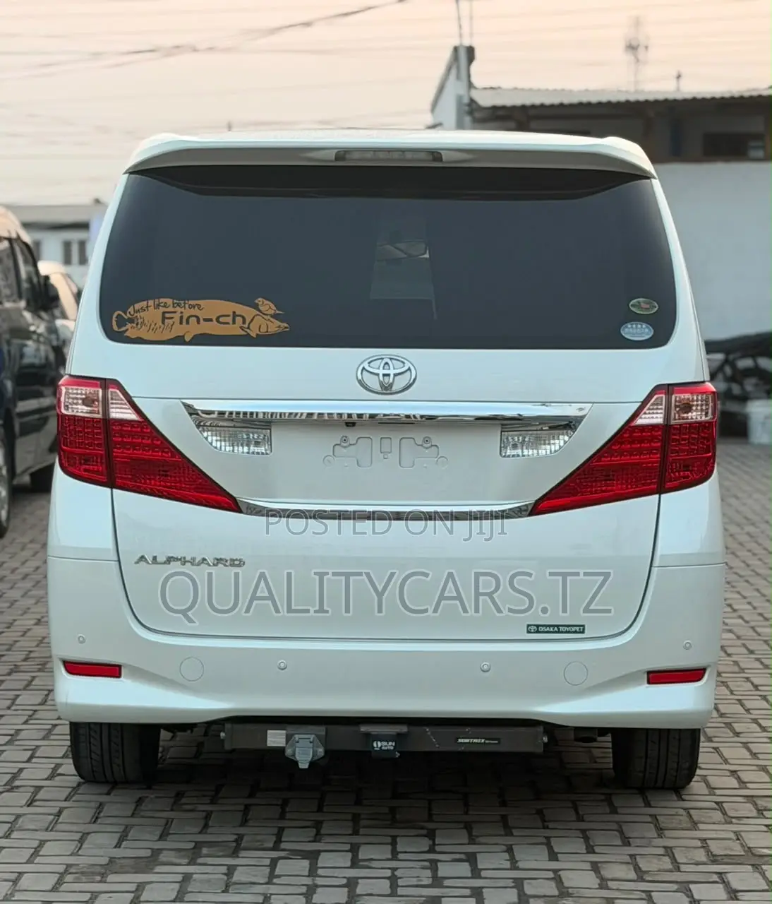 Toyota Vanguard 2008 White