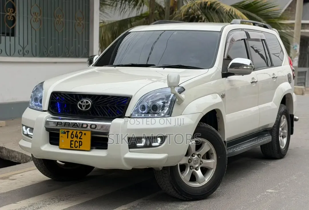 Toyota Land Cruiser Prado 2005 White
