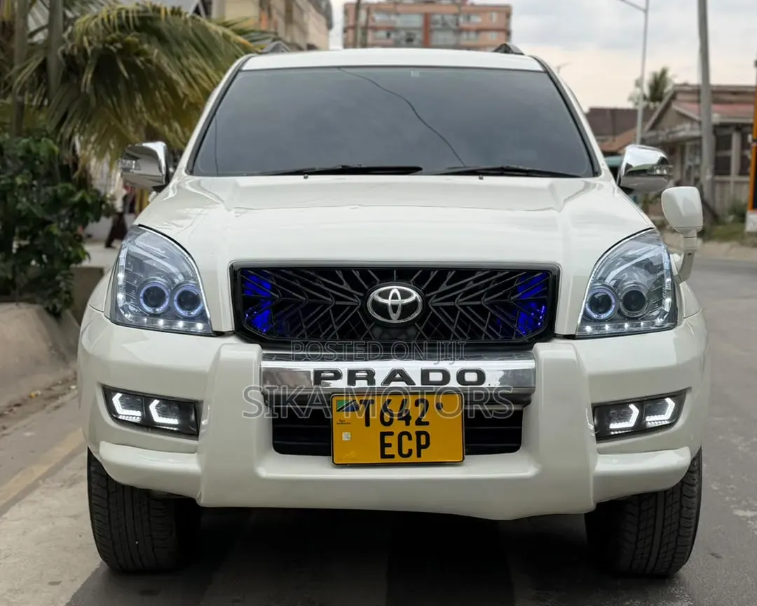 Toyota Land Cruiser Prado 2005 White