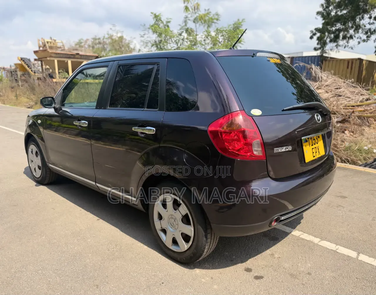 Mazda Verisa 2008 Black