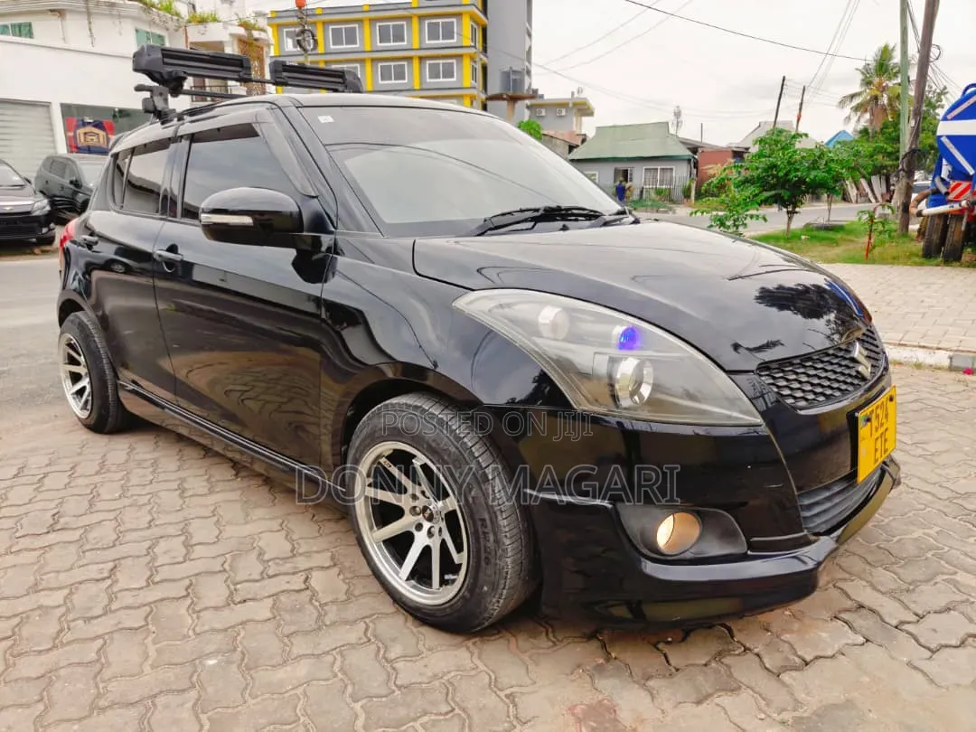 Suzuki Swift 2013 Black