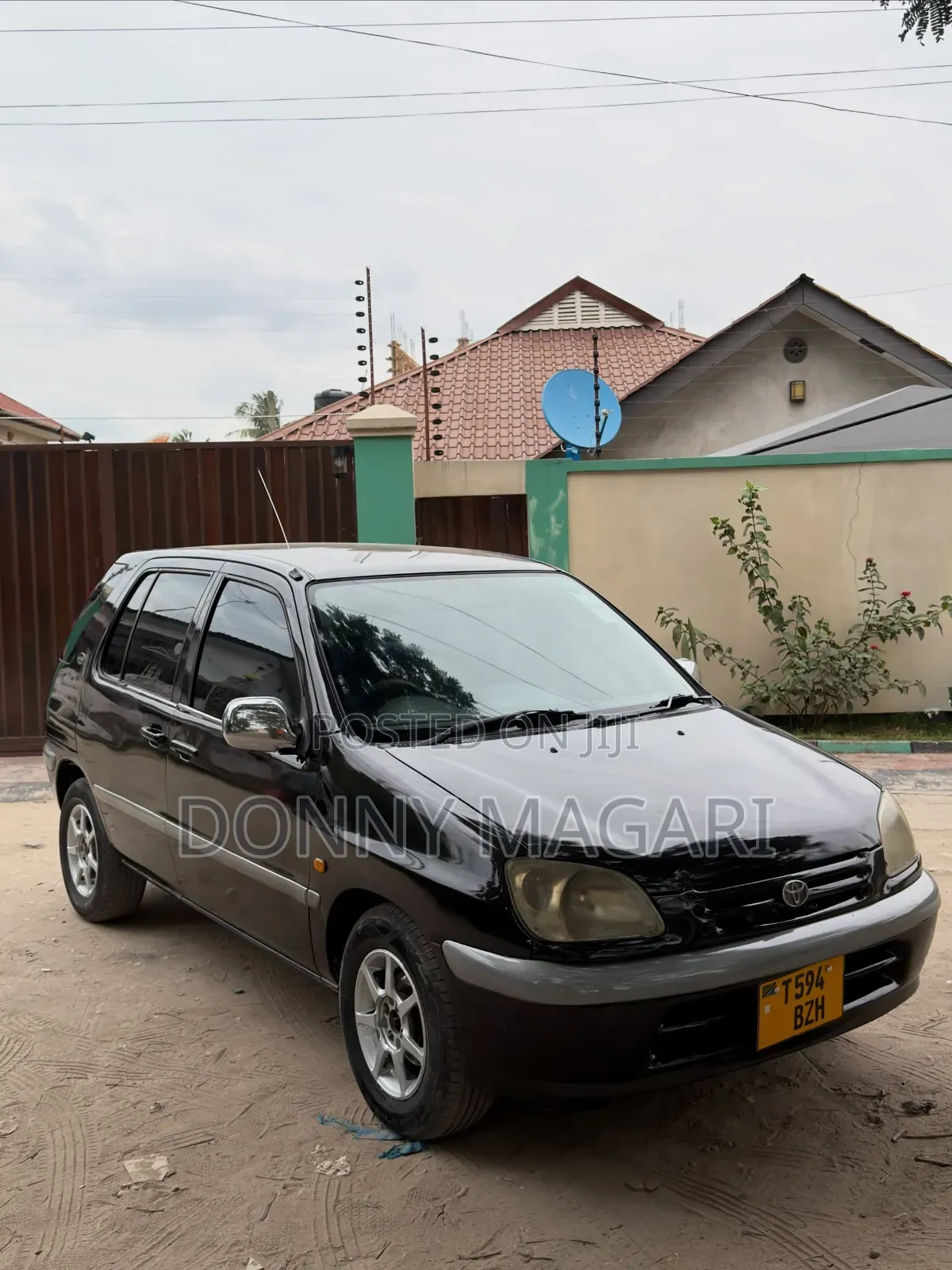 Toyota Raum 2005 Black