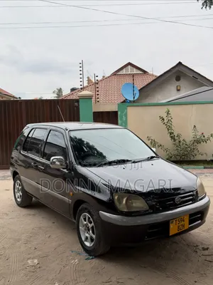 Toyota Raum 2005 Black