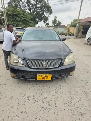 Toyota Crown Royale 2005 Black
