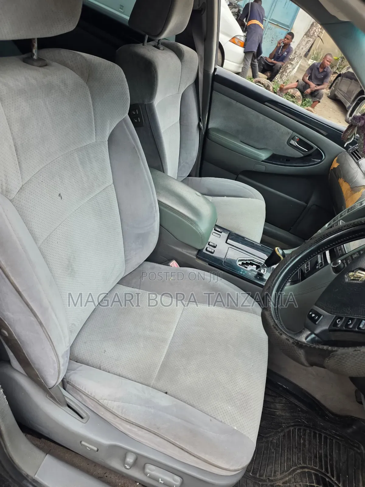 Toyota Crown Royale 2005 Black