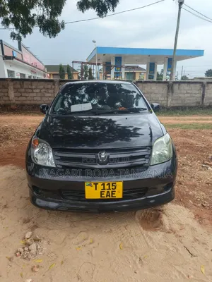 Toyota IST 2004 Black