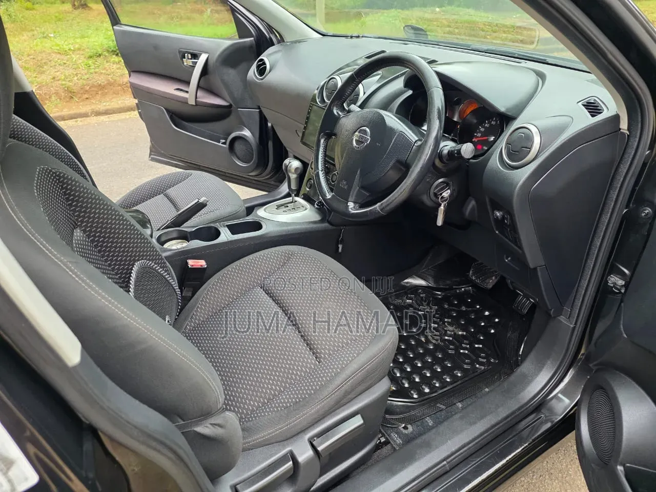 Nissan Dualis 2010 Black