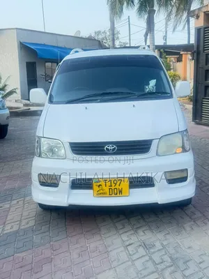 Toyota Noah 2001 White