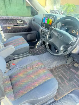 Toyota Noah 2001 White