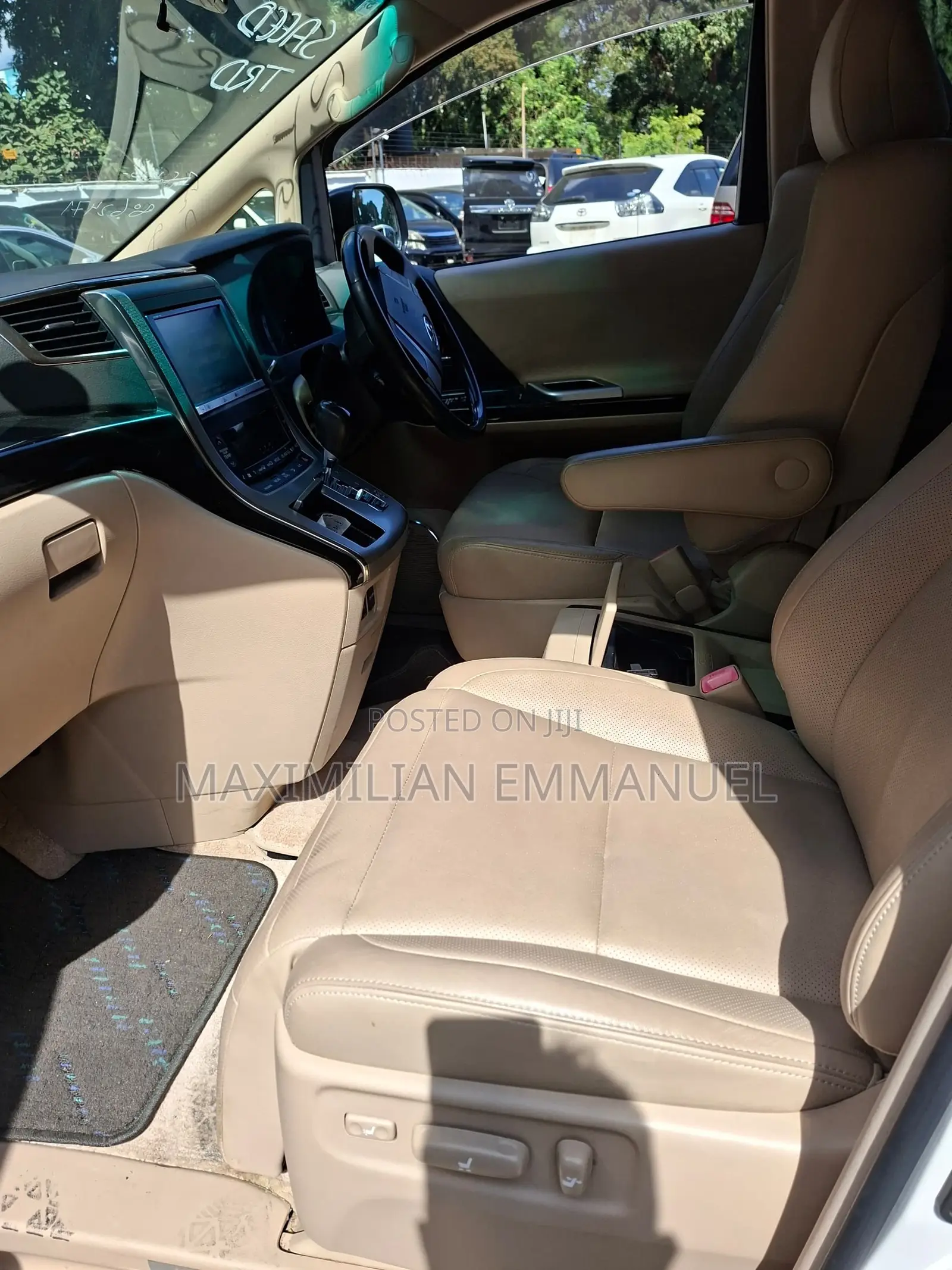 Toyota Alphard 2012 White