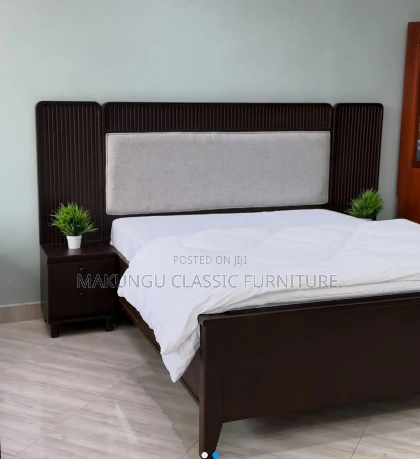 Simple Bed Size 5/6 It's Hard Wood Material