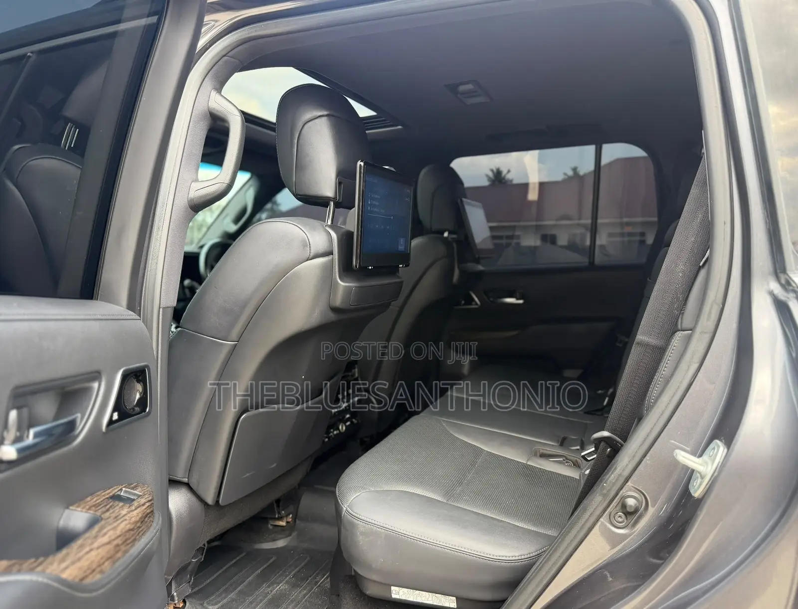 Toyota Land Cruiser 2024 Gray