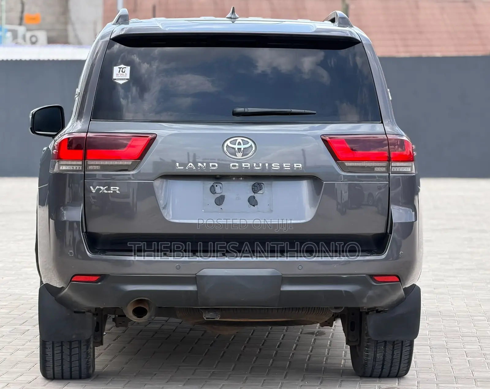 Toyota Land Cruiser 2024 Gray