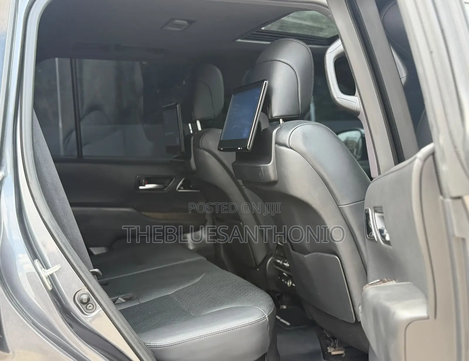 Toyota Land Cruiser 2024 Gray