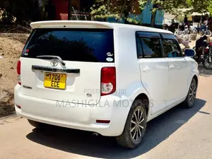 Toyota Corolla Rumion 2007 White