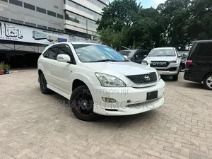 Toyota Harrier 2006 White