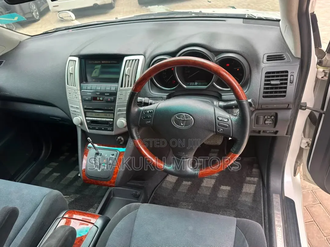 Toyota Harrier 2006 White